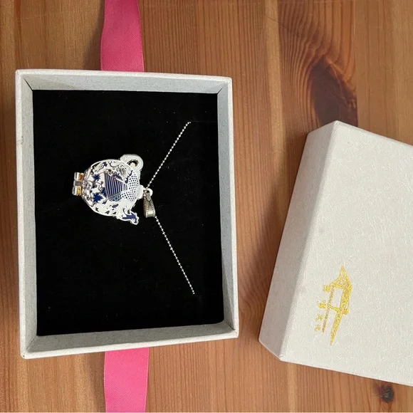 Teapot locket necklace with chain - Picture 2 of 6